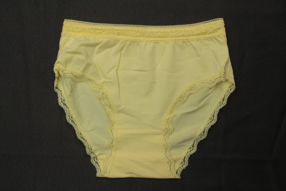  Girl's Underwear Bikini 4 Pairs With Lace Trim Soft Cotton Panties Assorted  - Image 4 of 4