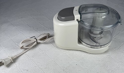 Black & Decker Handy Chopper Plus HC3000 1.5 Cup Mini Food Processor Chopper
