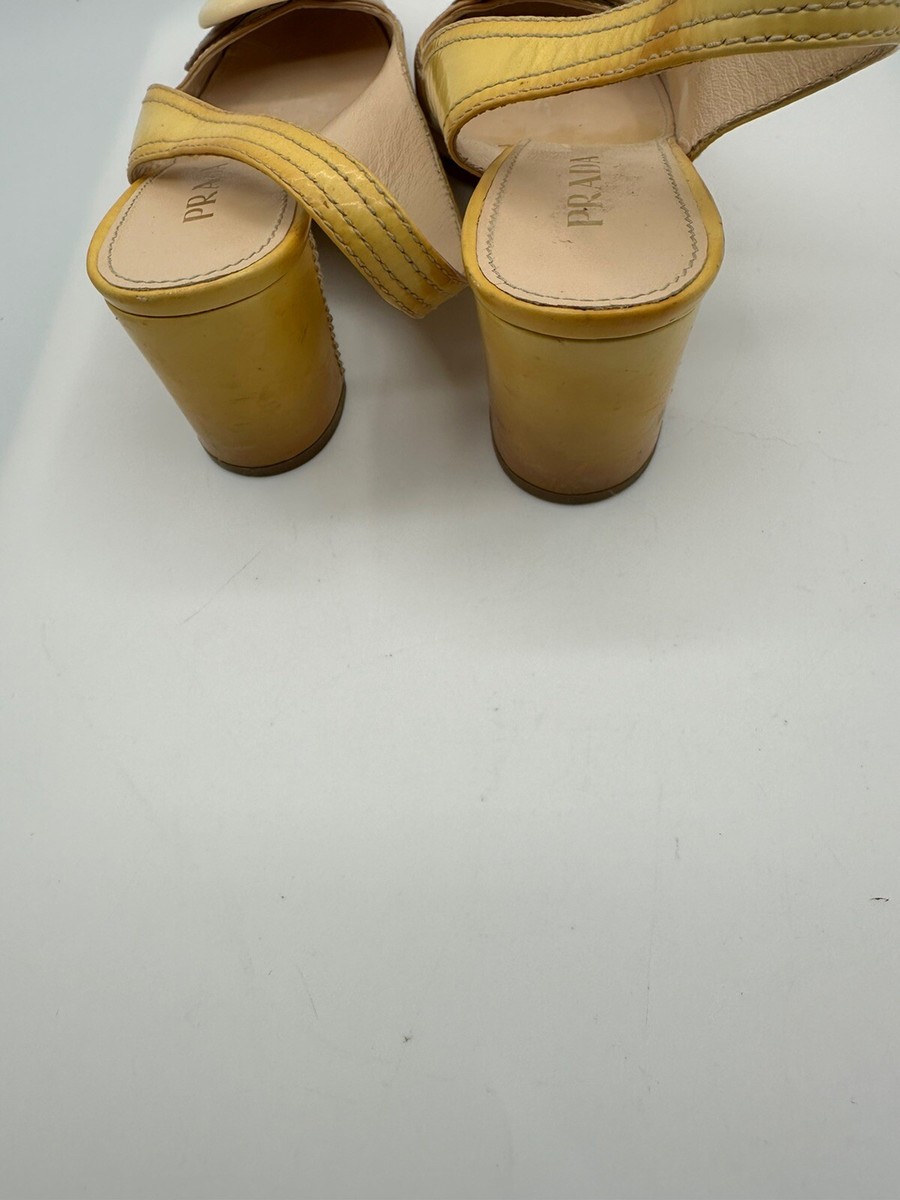 PRADA OMBRÉ BEIGE YELLOW PATENT LEATHER BUCKLE BLOCK HEEL PRADA OMBRÉ BEIGE YELLOW PATENT LEATHER BUCKLE BLOCK HEEL