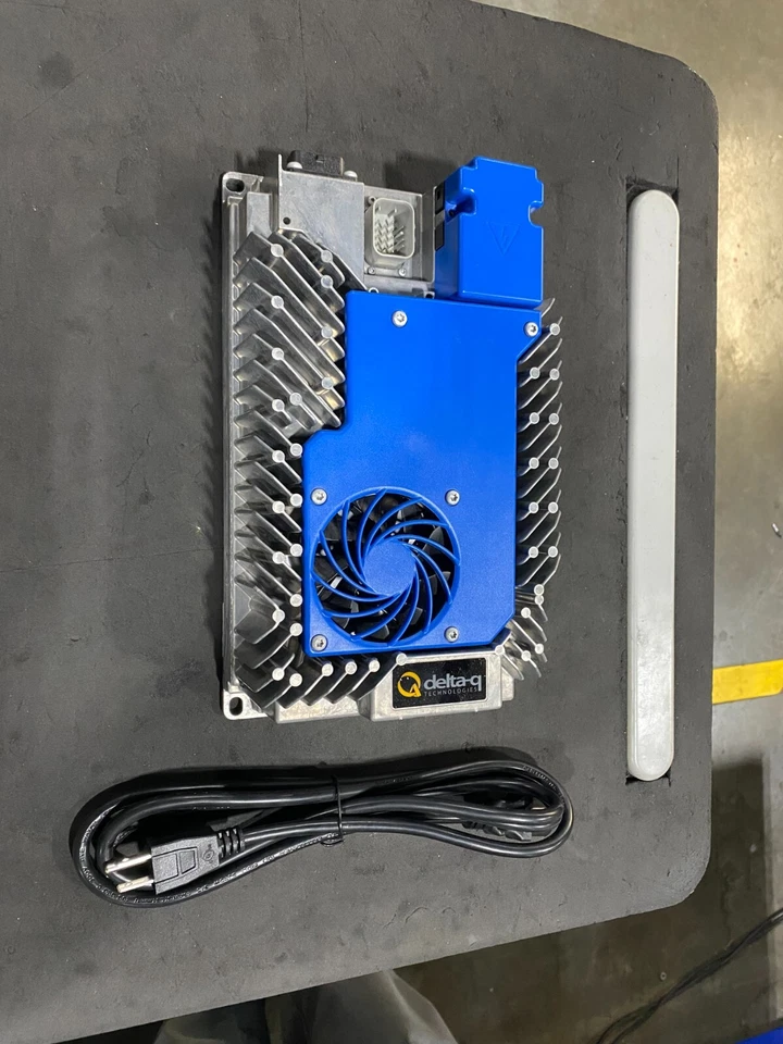 Delta Q - Cargador Serie RC - 36 Voltios 33 Amp - #945-0001 #8.644-794.0 Foto 2 de 4