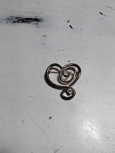 Premier Designs "Squiggles" Silver Toned Lapel Pin