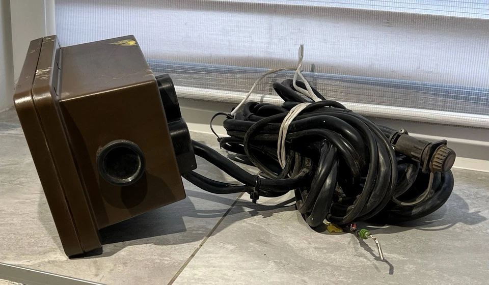 John Deere Computer Trak 350 Planter Monitor with Harness Cables - Image 4 of 4