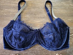 Victoria's Secret Lot of 5 Sexy Bras 32D: Push Up without Padding Lace Bling