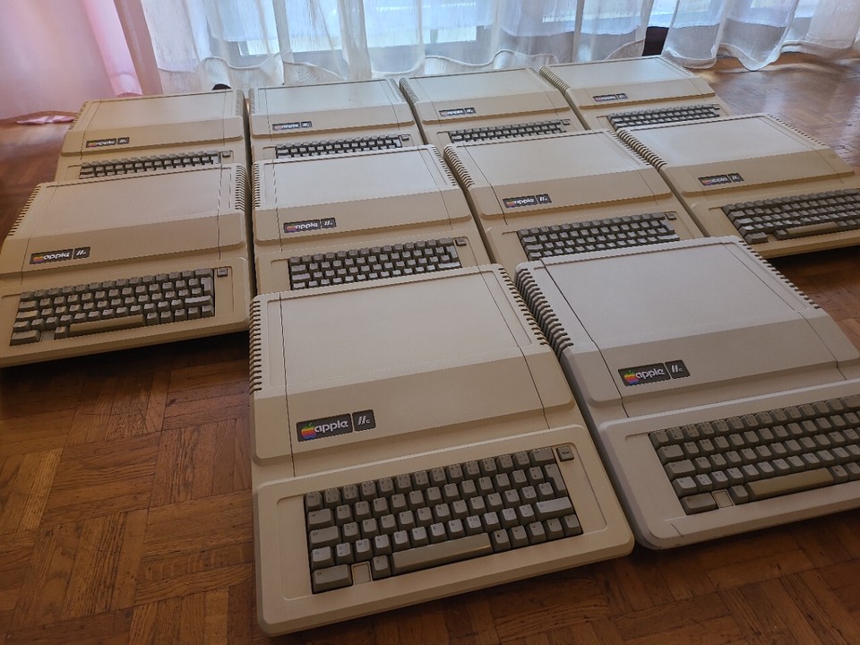 Offre Limité ★★ ORDINATEUR APPLE IIe 2e ★★ (Machine Révisé)★★ eBay