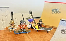 TECH DECK STARTER KIT SET RAMPS + FINGER SKATEBOARD INCOMPLETE + FIGURES (S)