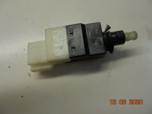 Mercedes W203 C-Klasse C200 85KW/116PS Automatik Bremslichtschalter 0015453809