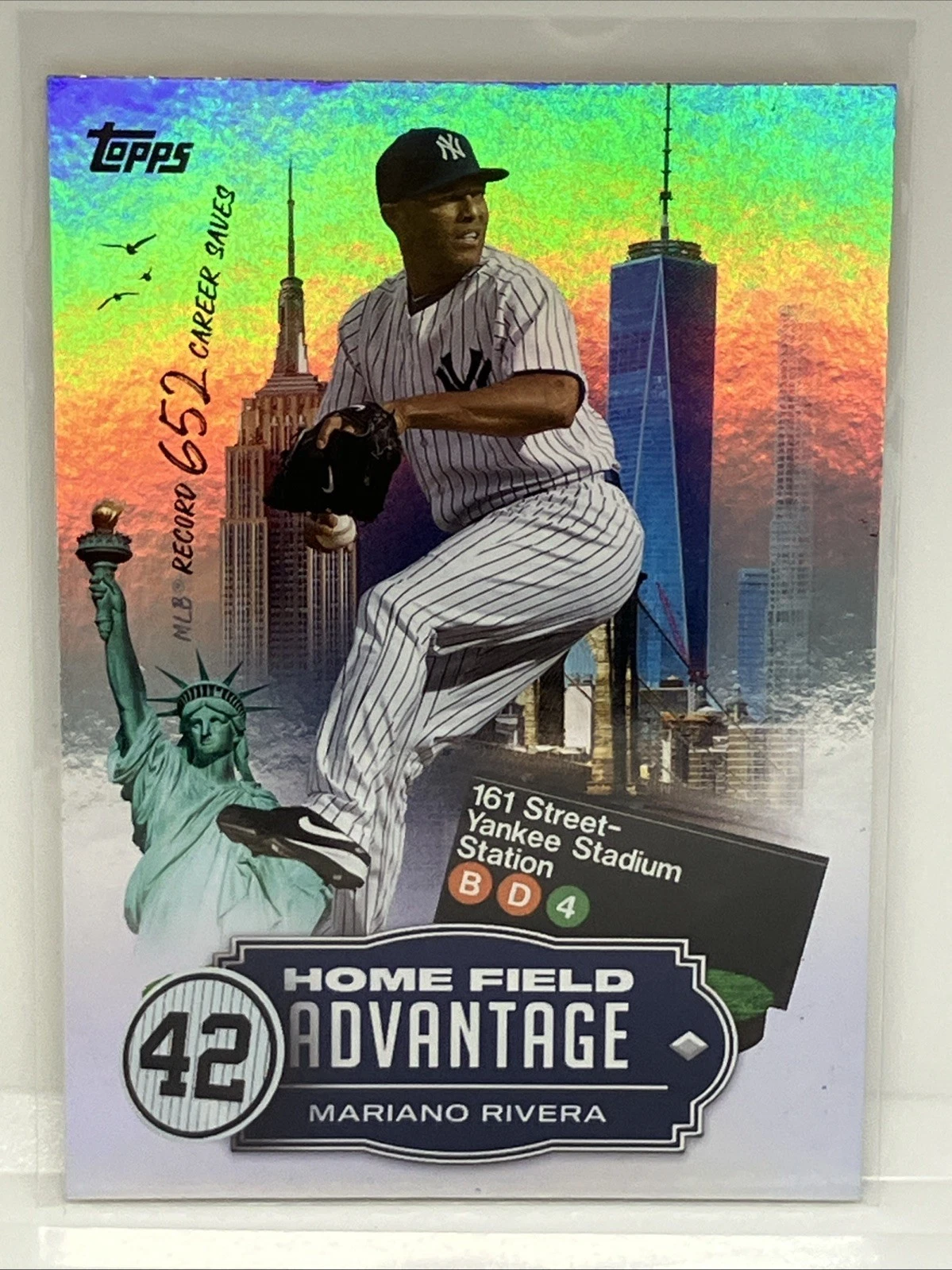 2023 Topps Series 1 Legendary Home Field Advantage Mariano Rivera #LHA-3 HOF