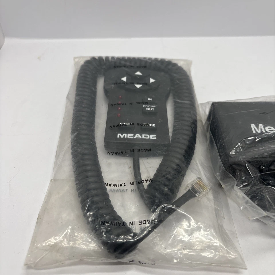 Meade Autostar 35-4702-00 Computer Telescope Controller Remote & Battery Pack - Image 4 of 4