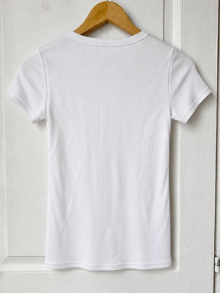 UNIQLO T-shirt blanc à manches courtes, taille S, très bon état - Photo 2/4
