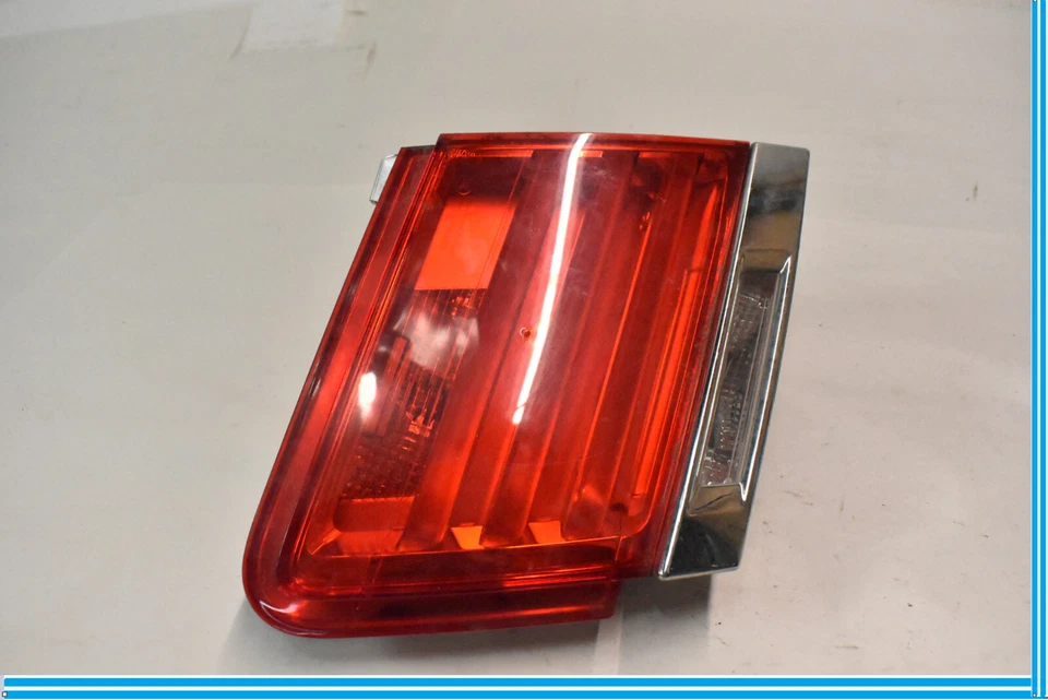 2009-2012 BMW 7 SERIES 740LI 750LI 760LI LEFT DRIVER REAR INNER TAIL LIGHT OEM - Image 2 of 4