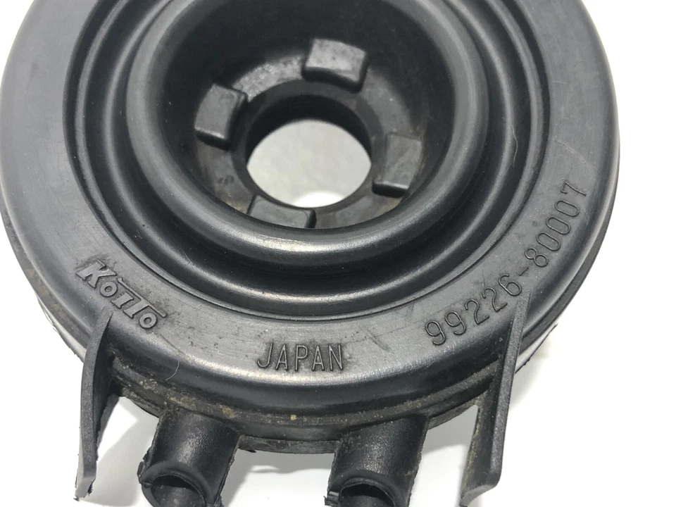 Suzuki GSXR 750 2002 bombilla faro ojal de goma (OEM) Foto 3 de 4