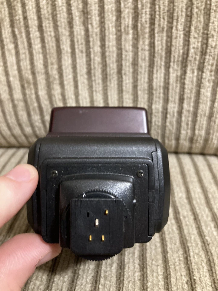 Vivitar 628AF Dedicated TTL Flash for Minolta Maxxum Cameras  - Image 3 of 3