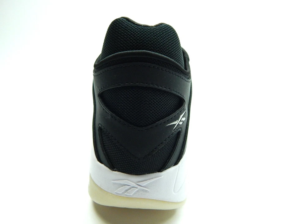 Reebok Men's Pump Court white black FV6083 Shoes Size 7.5 - Image 2 of 4