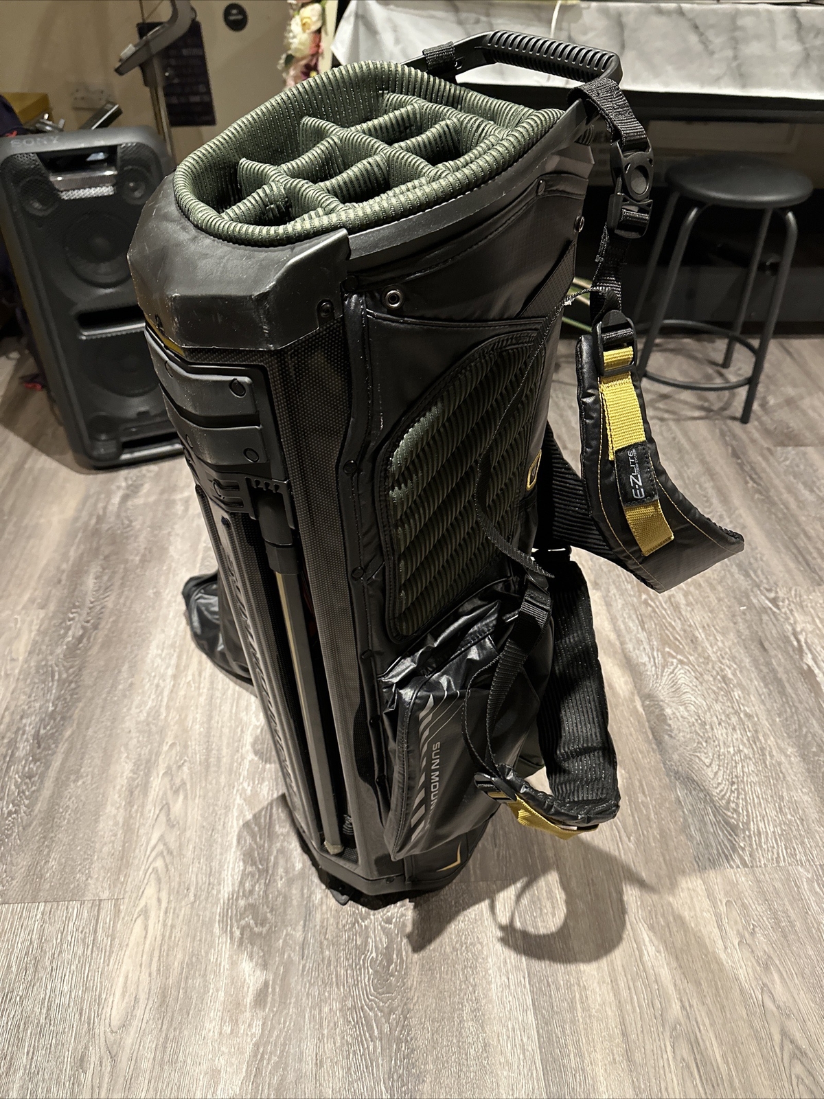 Sun Mountain Golf H2NO Sport Fast 14 Way Stand Bag (Black / Moss