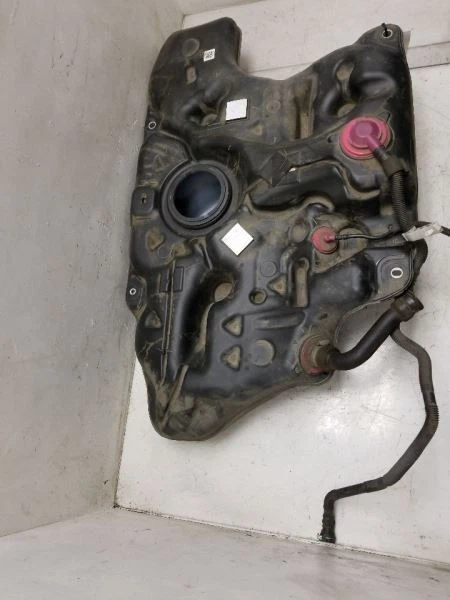 2016 SCION IM STD 1.8L 4CYL FWD 14 GALLON GAS FUEL TANK ASSEMBLY Foto 4 de 4