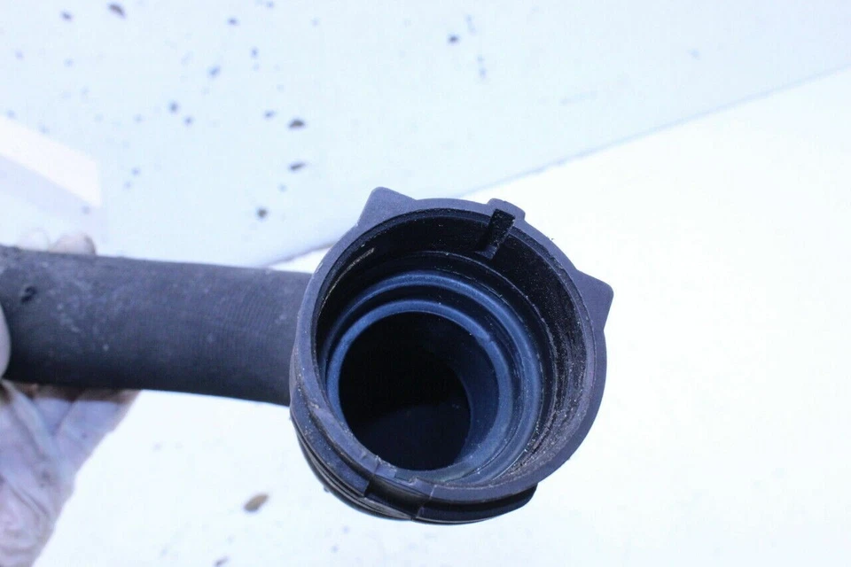 2006-2010 BMW M5 M6 S85 Coolant Expansion Tank Hose OEM Used Foto 4 de 4