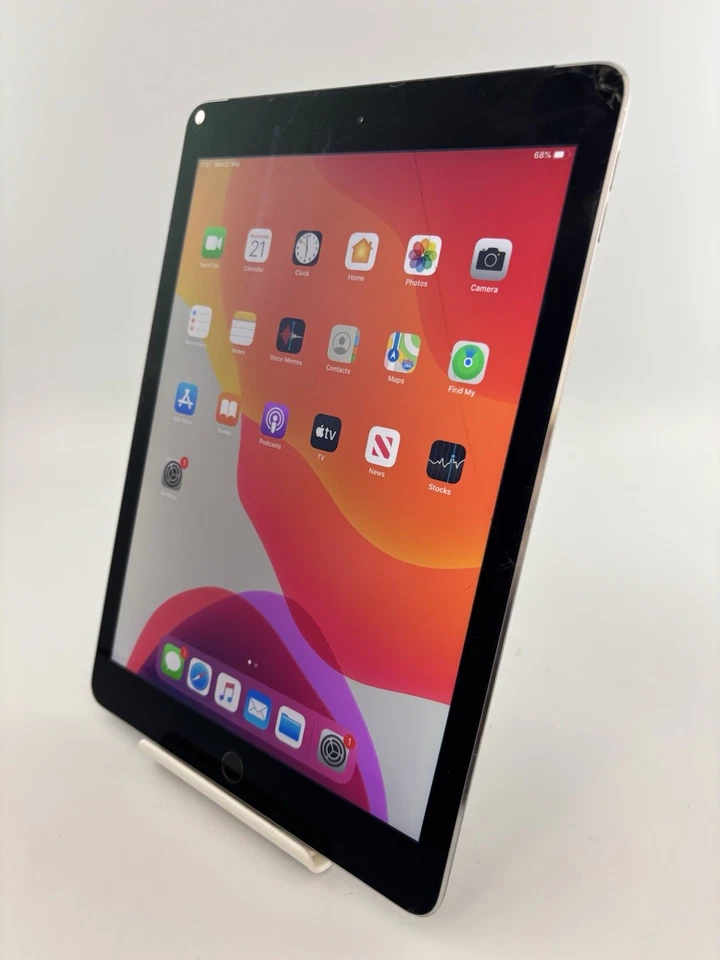 Apple iPad Air 2 A1567 Unlocked 16GB Space Grey 9.7" 8MP iPadOS Tablet Cracked - Image 4 of 4