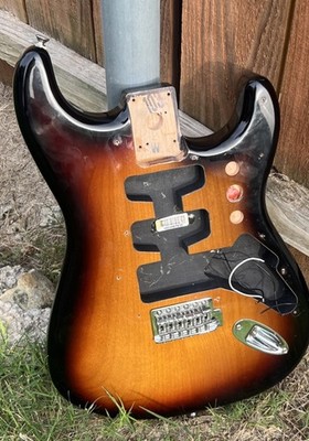 fender mexico ストラト　ボディ 2013 Fender Stratocaster Strat Mexico Guitar Body MIM with Genuine