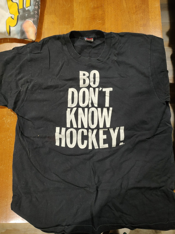 Bo Don't Know Hockey vintage T shirt, original; never worn Bo Jackson KC Royals