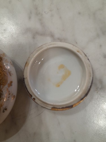 Vintage Small Asian Disc Shaped Porcelain Trinket Box Unmarked - Picture 5 of 10