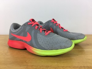 nike revolution 4 orange