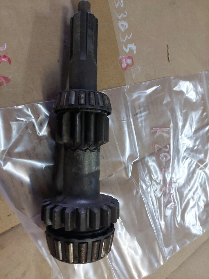 PIEZAS DE TRACTOR USADAS EJE K202431 apto para DAVID BROWN 1390 Foto 4 de 4