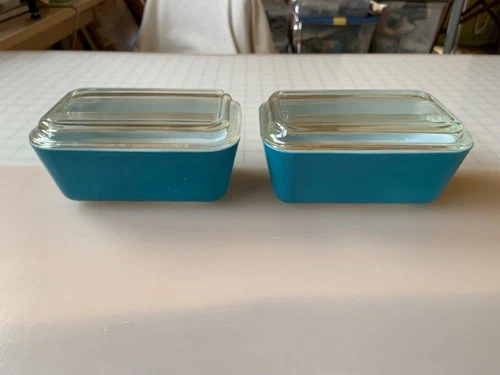 PYREX VINTAGE 502 BLUE REFRIGERATOR DISH WITH LID - SET OF 2