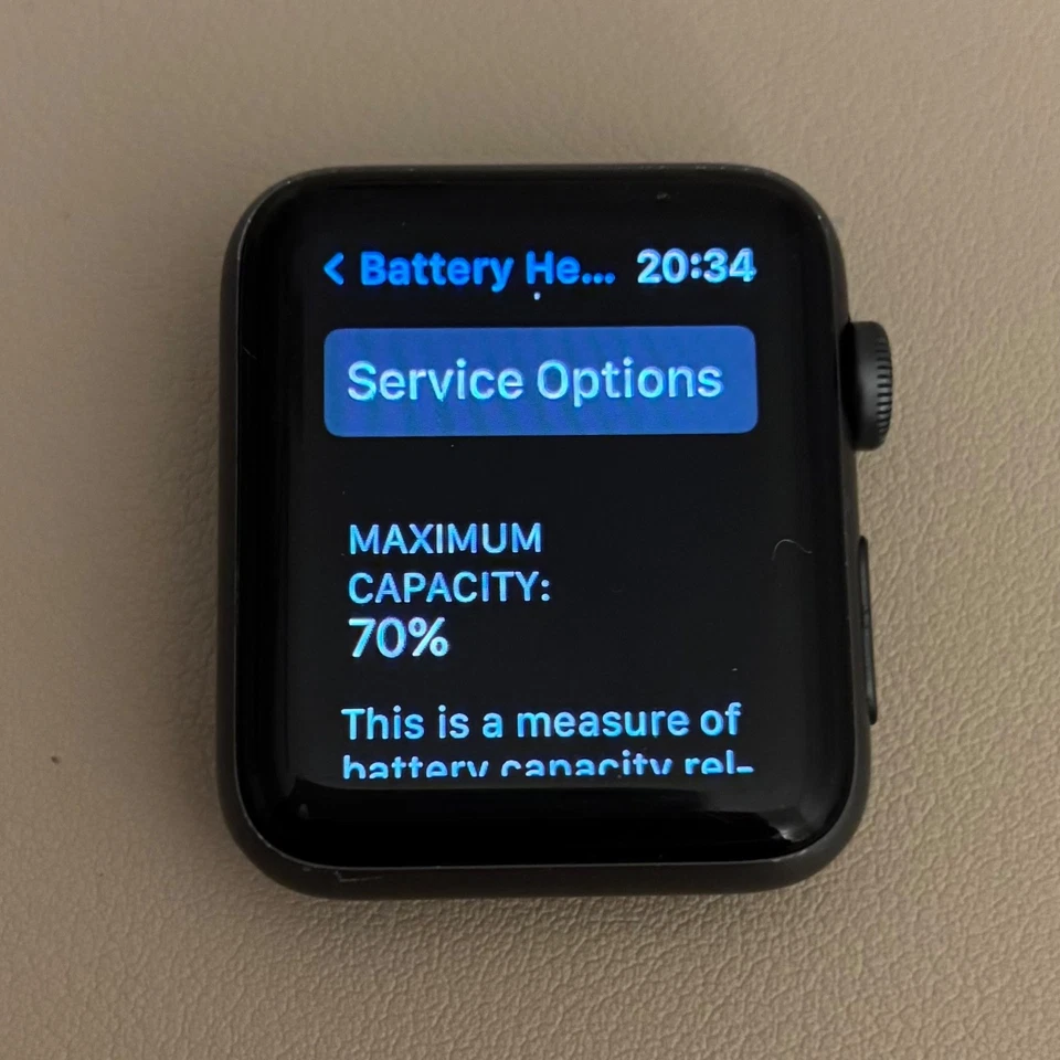 Apple Watch Series 3 Nike+ 42mm GPS Smartwatch - Scratched / Battery Health 70% - Image 4 of 4