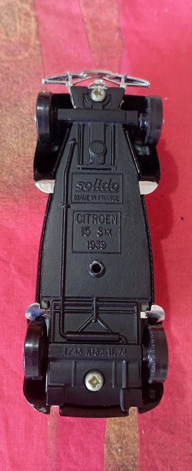 Solido 800903 1:18 Citroën Traction 11B - Nero - Immagine 4 di 4