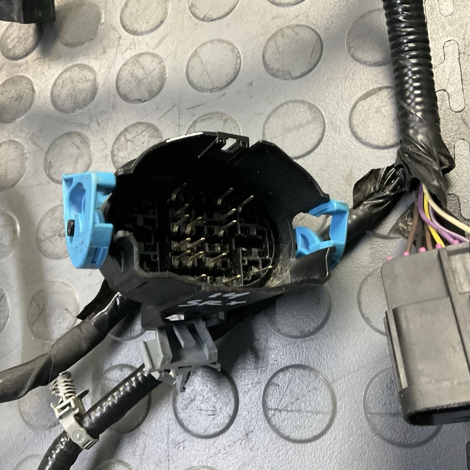 Cadillac SRX 2010-2016 cuarto interior trasero izquierdo panel cableado arnés enchufe OEM Foto 3 de 4