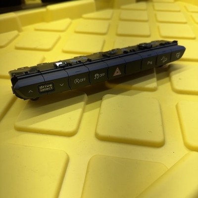 2017-2019 AUDI Q7 TRACTION CONTROL HAZARD MULTI SWITCH PANEL 4M0925301A OEM