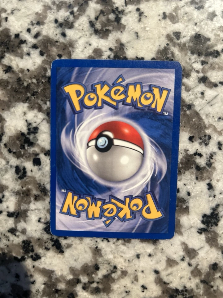 Pokémon TCG Machamp Base Set 1st Edition 8/102 - Image 2 of 2