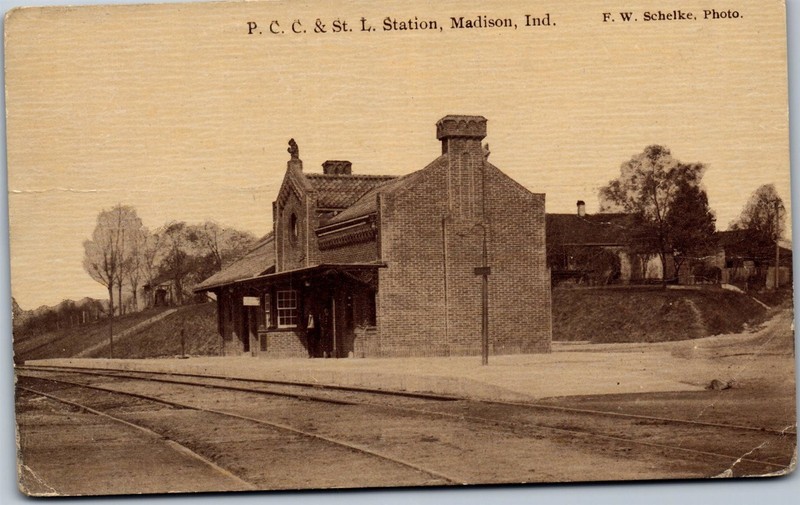 Postcard P C C & St L Train Depot Railroad Station Madison IN Jefferson 1915