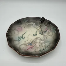 Vintage Hand Painted Dragon Moriage Plate Finger Handle Gray White Japan 6"