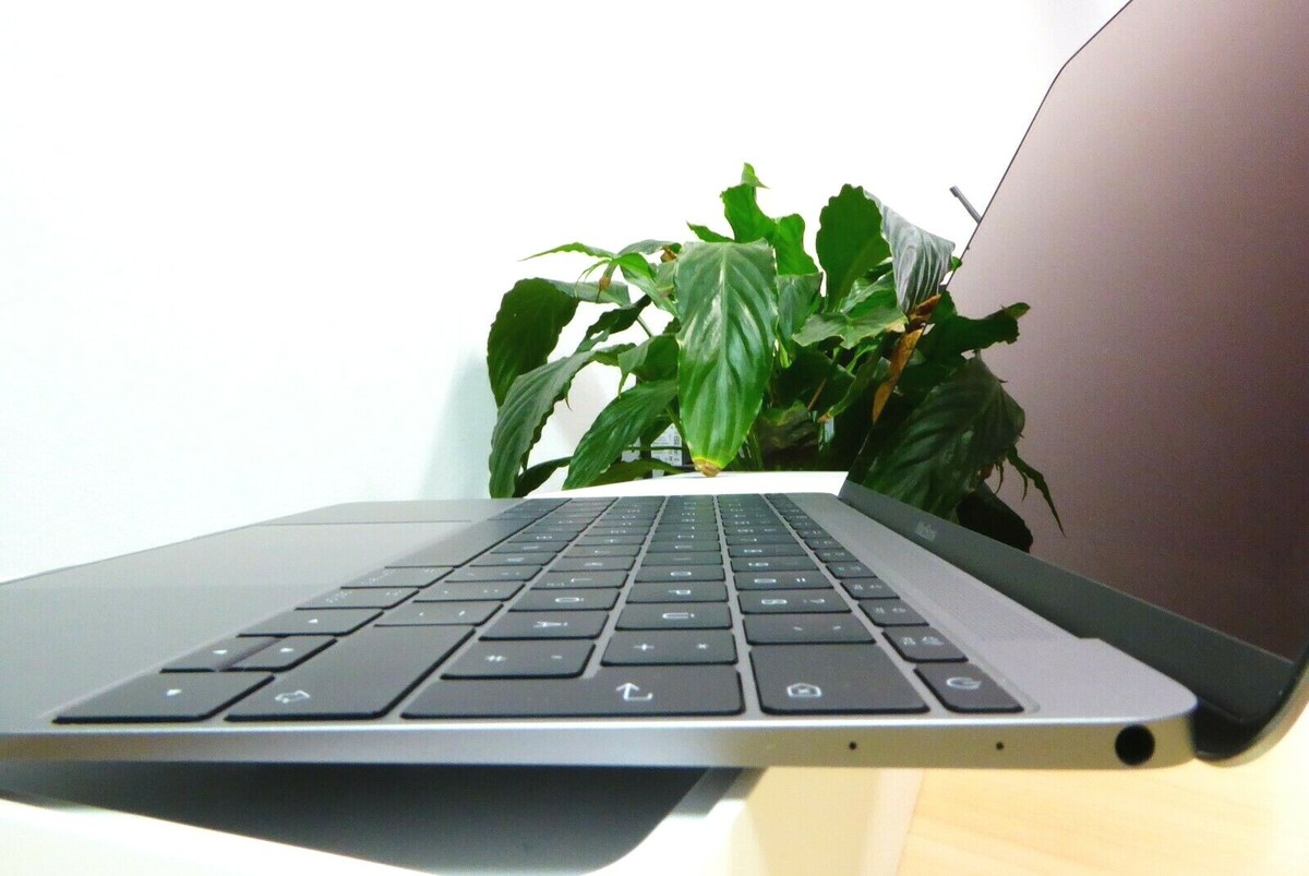 MacBook Retina 12インチ 2017, m3, 8G, 250GB MacBook (Retina, 12-inch, 2017) - Technical Specifications