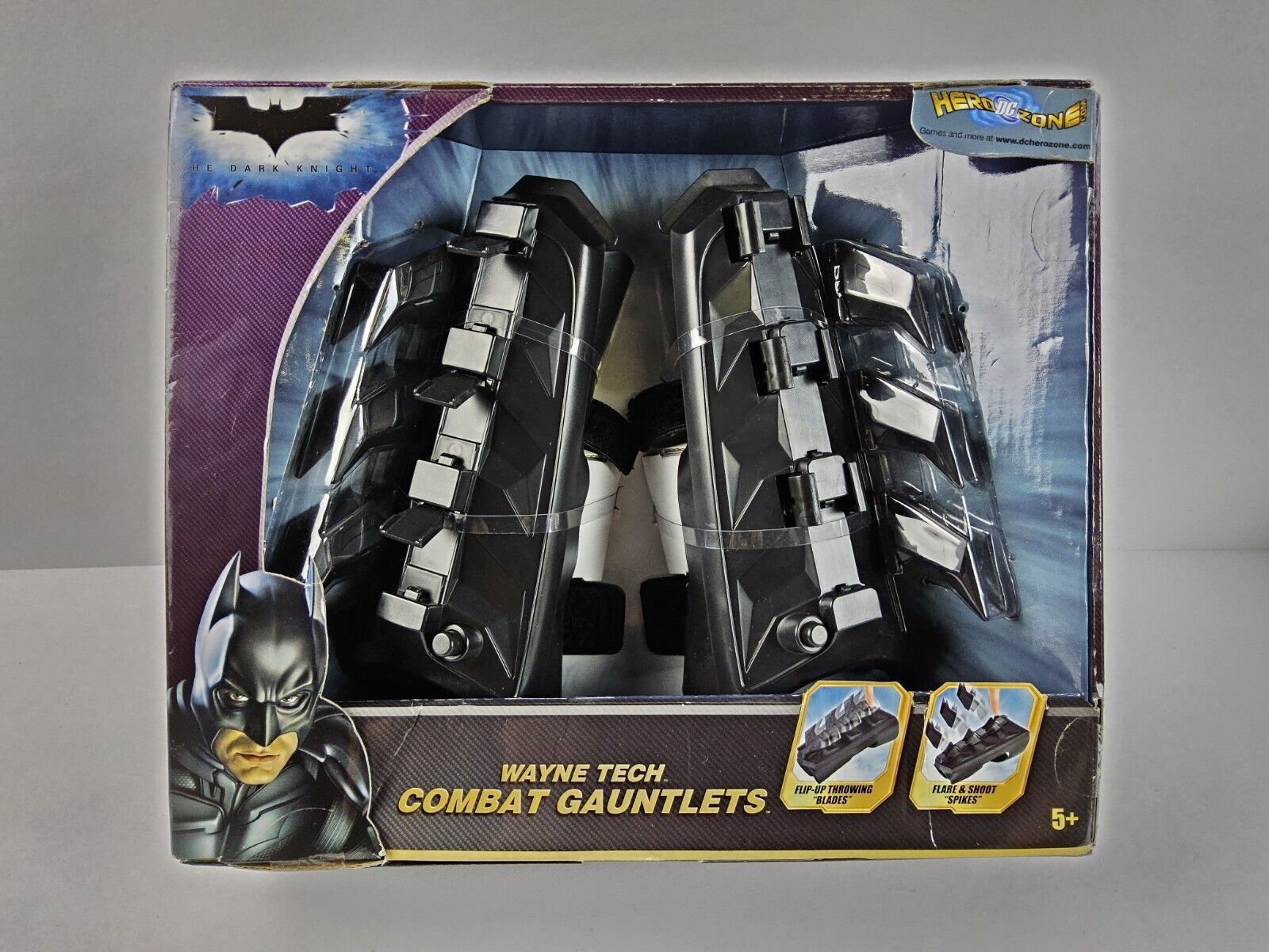 Batman The Dark Knight Wayne Tech Combat Gauntlets Mattel DC Comics Cosplay NEW
