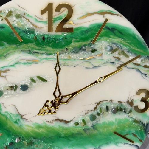 Epoxidharz Uhr Rund Große Wanduhr Wohnzimmer Gold Modern mit Edelsteinen Deko - Bild 8 von 9