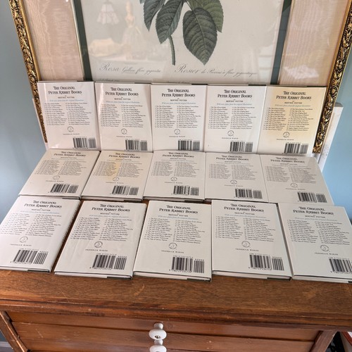 1986~The World of Peter Rabbit By Beatrix Potter~22 Book Presentation Box Set - Picture 10 of 11