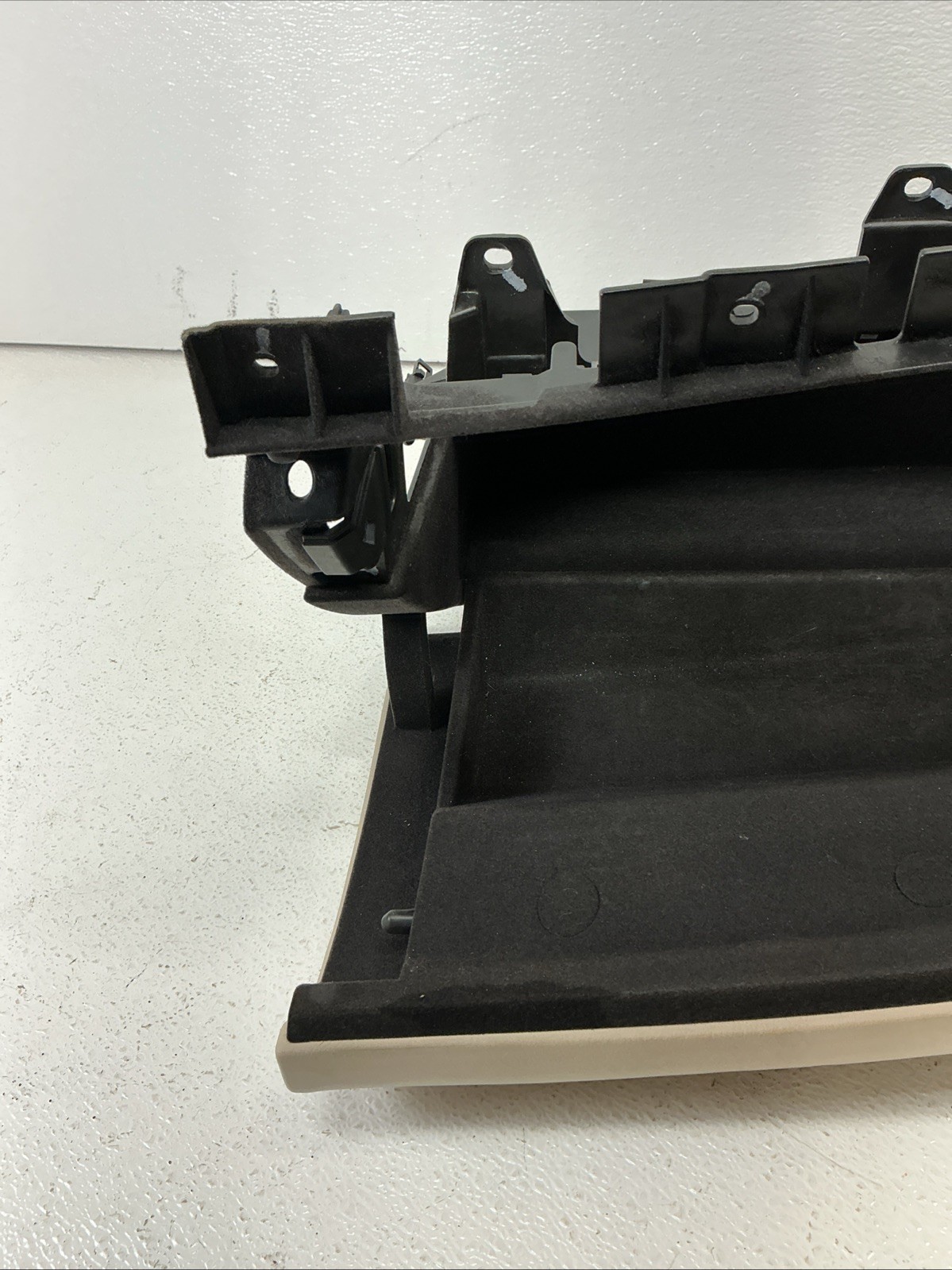 14-17 MASERATI QUATTROPORTE Dashboard Right Glove Box Storage Compartment OEM