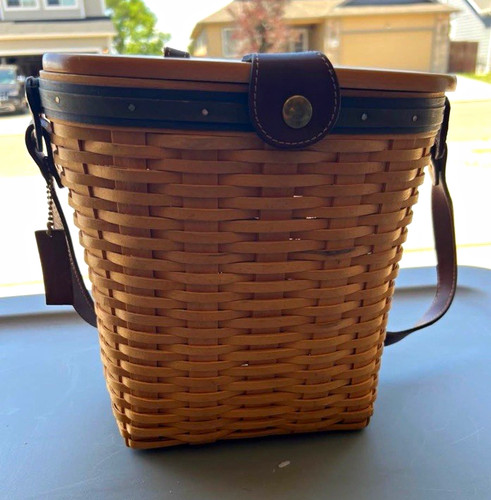 Longaberger Collector's Club Edition Handwoven Oval Basket w/ Lid, Leather, Wood