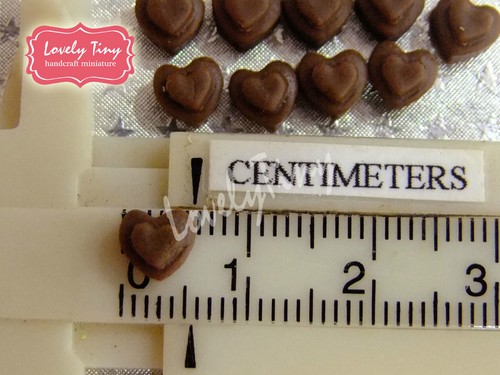 20 PCs.of Dollhouse miniature Chocolates Number27 - Picture 5 of 5