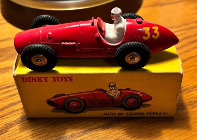 Dinky Toys 23J – Ferrari De Course – Calandre Lisse – 1ère Version – Vintage