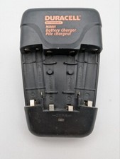 DURACELL CEF14N Rechargeable NiMH AA and AAA Battery Charger - LV4