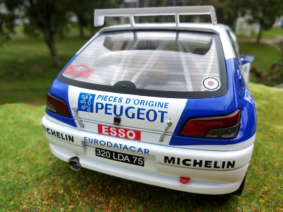 Peugeot 306 maxi rallye M. Carlo F. Delcour,Solido 1/18eme ,neuve, long. 22cm - Photo 2/4