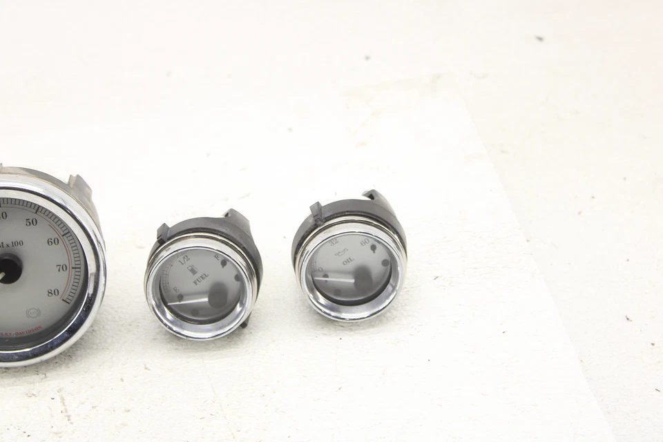 2008-2013 Harley Davidson Street Road Glide Speedo Tach Oil Fuel Air Volt Gauge - Image 4 of 4