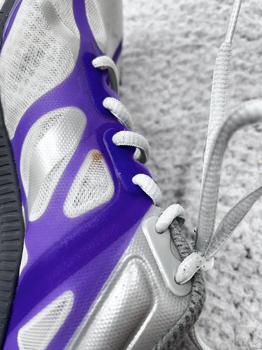 Nike Air Max 2012 Women's Size 10 Running Shoes Sneaker Gray Purple - Picture 6 of 10