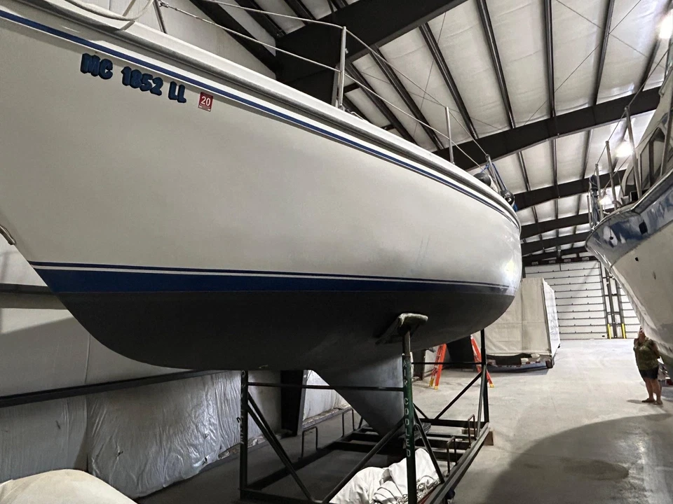 1982 Catalina 30 Tall Rig 30' w/ Title & Registration - Image 4 of 4