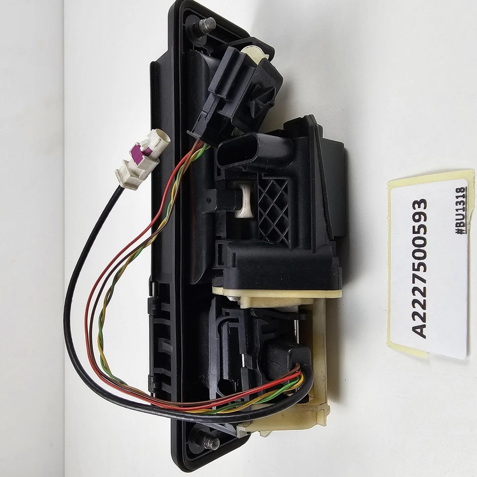 2013 Mercedes-Benz S-Class RELEASE HANDLE A2227500593 - Image 4 of 4