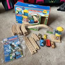 Thomas Friends Water Tower Figure 8 Wooden Railway Train set W/ Box INCOMPLETE
