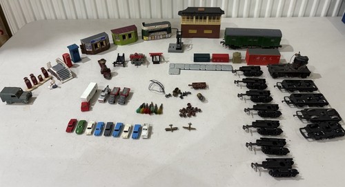 TRIANG/HORNBY Dublo 4323 00 Gauge Train Spare Parts Beckmann Signal Box Bundle - Picture 1 of 8